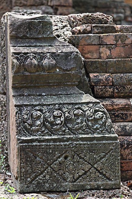 47-Prasat Prang Ku Somboon-023
